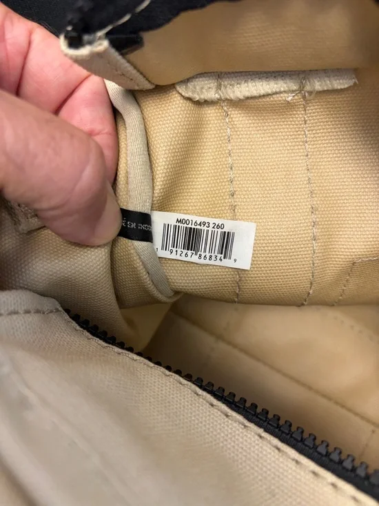 Marc Jacobs Small Logo “The Tote Bag” in Beige Canvas with Black Crossbody Strap - Picture 11 of 12